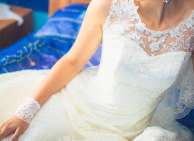 Свадебное платье. Весільне плаття. Весільна сукня. + дарую рукавички