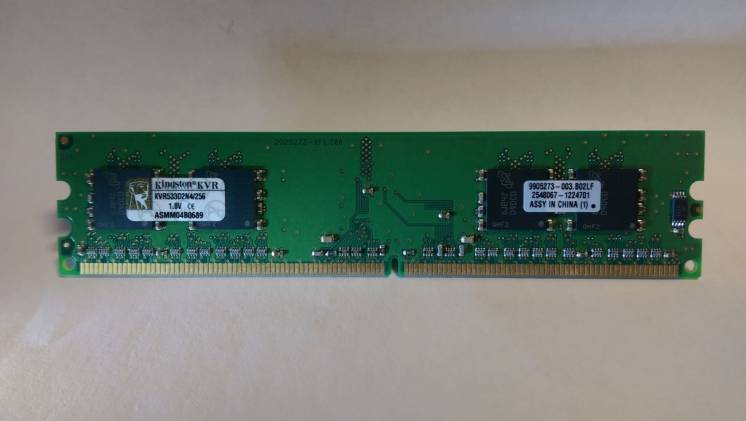 Оперативная память Kingston DDR2 256MB PC2-4300. 2шт.