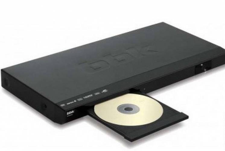 • DVD проигрыватель + караоке. BBK DVP459-SI. Продам.