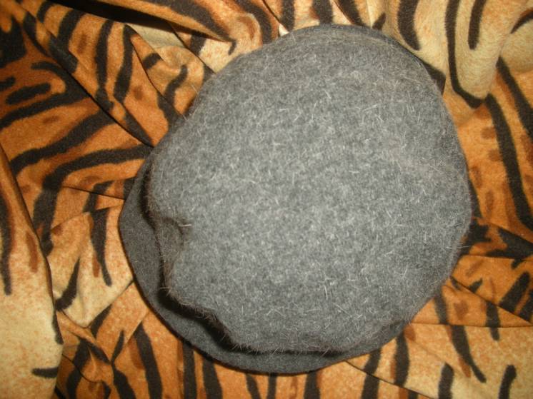 Супер шляпа темно-серого цвета,56см.,италия.
