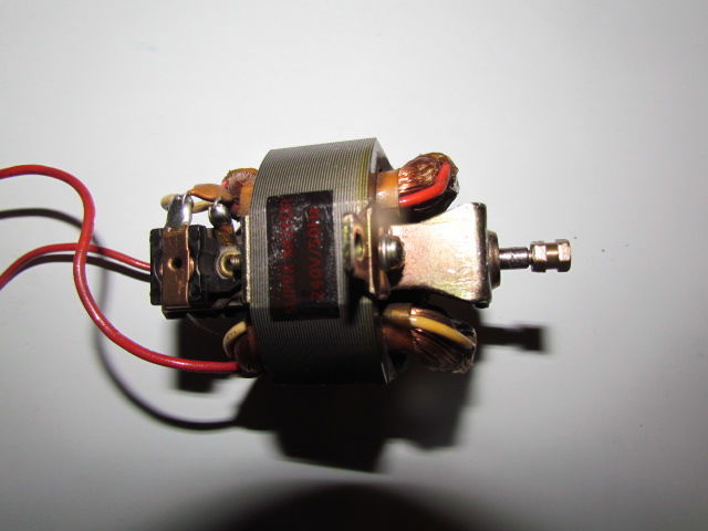 Электромотор от кофемолки 240V 50Hz б/у