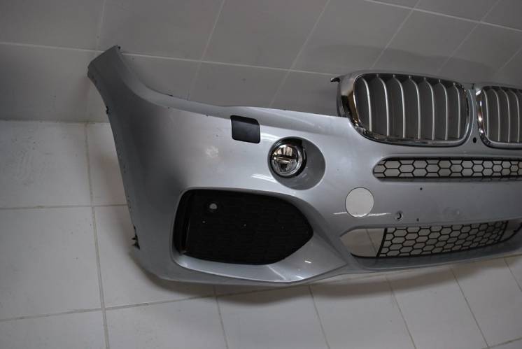 Комплектный передний бампер M-Power для BMW X5 F15 с авторазборки