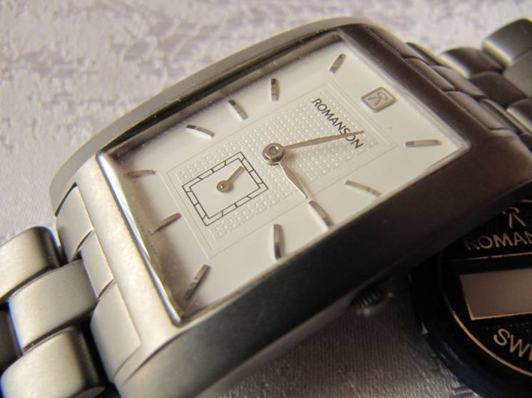 Часы мужские ROMANSON RM 0588М TITANIUM,новые