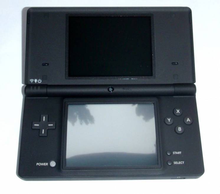 Nintendo DSi, новая, черная матовая,