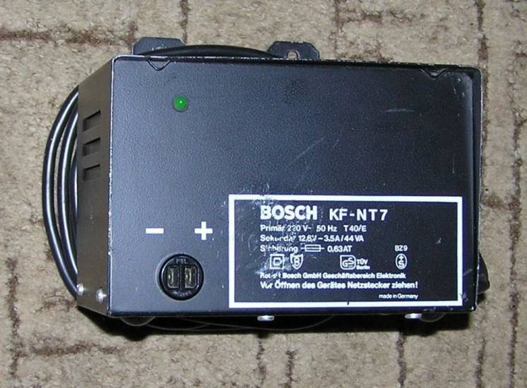 Зарядное для аккумуляторов BOSCH KF-NT7, 12,6В, 3,5А, Made in Germany