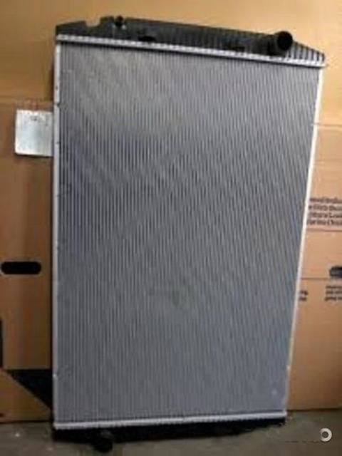 Радиатор на Iveco Eurocargo/Ивеко Еврокарго 500380655