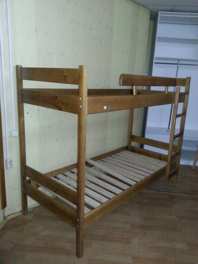 Продам кровать деревянную двухярусную новую