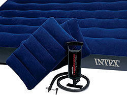 Надувные матрасы Intex 68765 +насос+подушки (203х152х23 см)