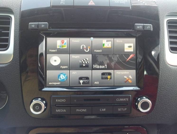 Видеоинтерфейс и навигационный блок для  VW Touareg 2010+ RCD550