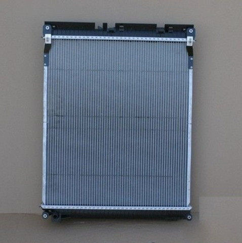 Радиатор охлаждения на MAN TGL/ман тгл