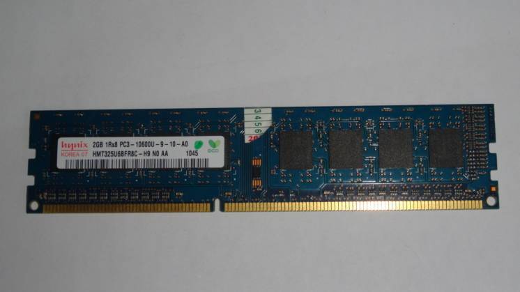 DDR3 2 gb  к ПК, идеал  протестирован смотрите фото теста