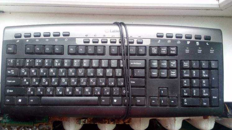 ps/2 клавиатура keyboard -labtec y-sad65 + коробка