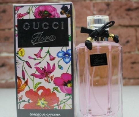 Gucci Bloom Flora by Eau de Fraiche Guilty Black Pour Femme Scarlett