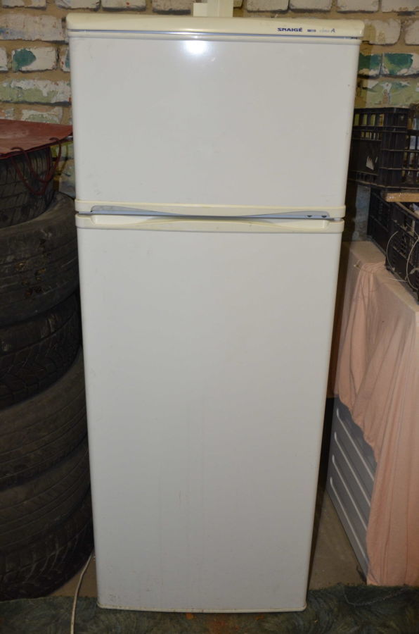 Двухкамерный холодильник SNAIGE FR240
