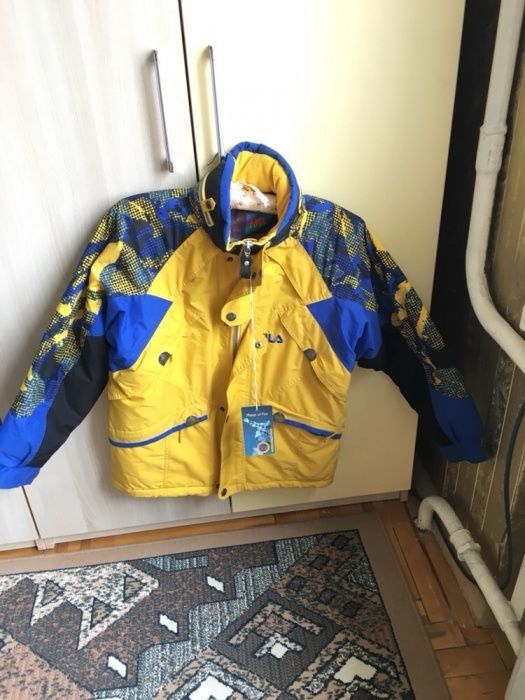 Лыжный комбинезон и куртка термо Fila 152см