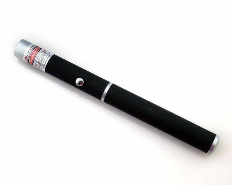 лазерная  указка красная или фиолетовая на 2 ААА лазер  AAA ручка