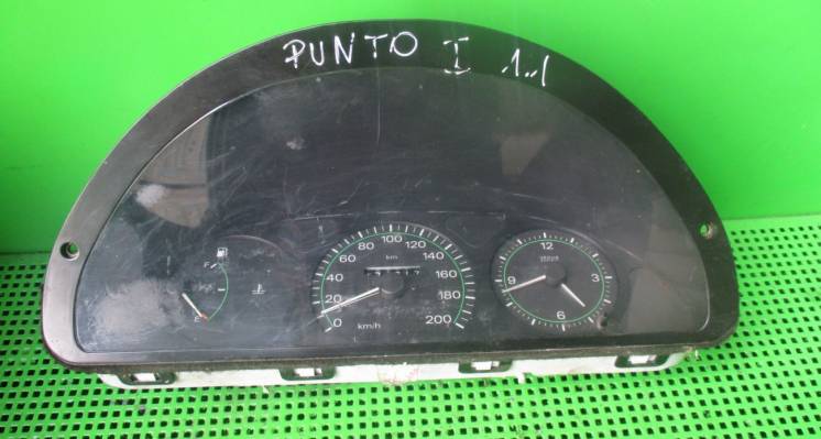 Щиток Приборов Панель Приборов Спидометр Fiat  Punto 1.1