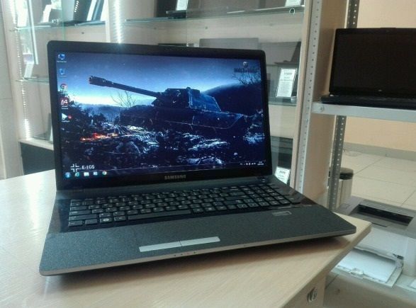 Игровой ноутбук Samsung NP300E7Z (Танки, Дота идут легко!)