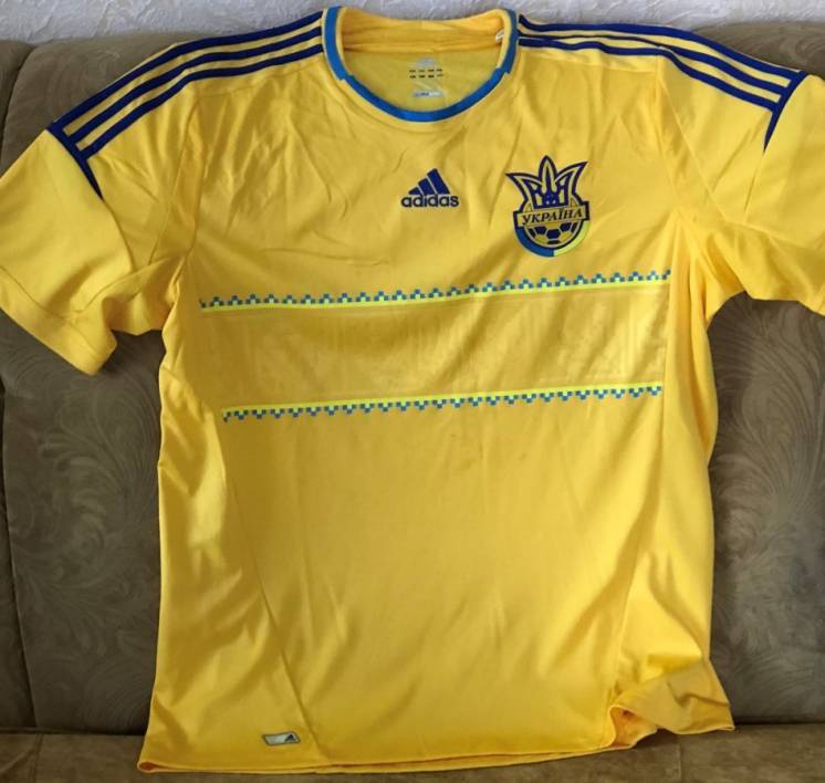 Продам футболку національної збірної України