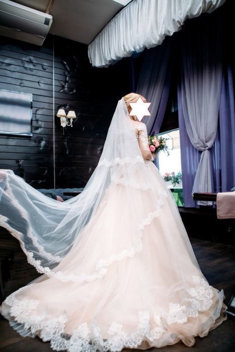 Шикарное свадебное платье (авторское)