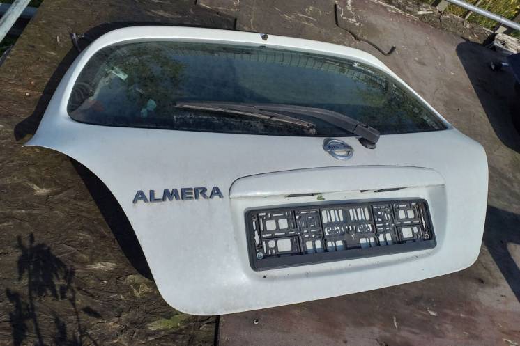 Кришка багажника Nissan Almera N16