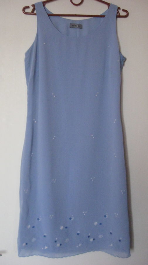 Вечерние, выпускные платья!!! голубое платье с вышивкой amaranto