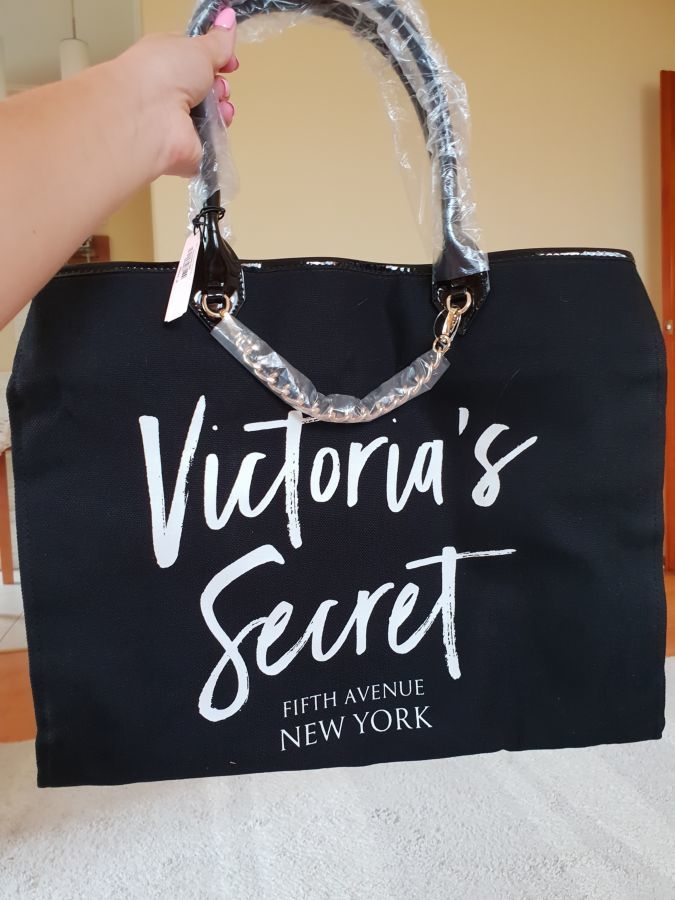 Повседневная , удобная сумка Виктория сикрет
