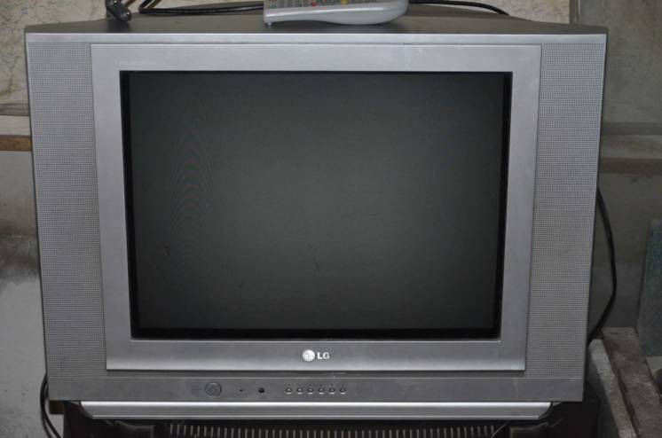 Телевизор LG RT-21FD40RX