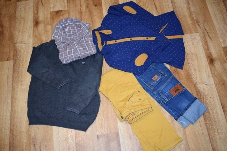 Набор вещей на мальчика. Рубашка, свитер, брюки (Рост 140)