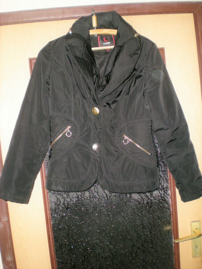 Куртка компании CLASNA в отличном состоянии,зимняя,женская
