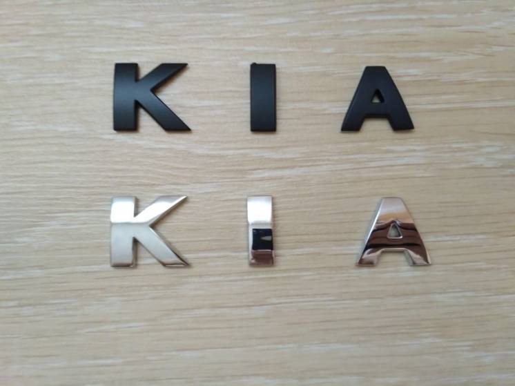 Металлические буквы киа KIA на авто