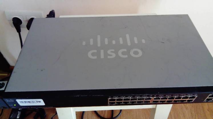 Коммутатор Cisco Small Business 200 Series SG200-26P (SLM2024PT) 