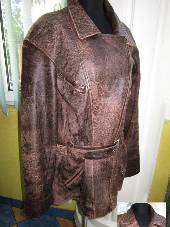 Большая женская кожаная куртка-косуха с поясом. Лот 233