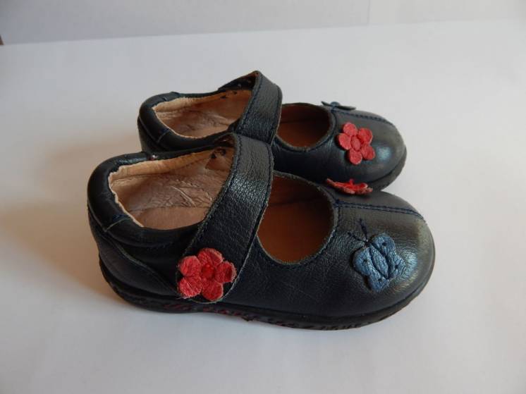 Кожаные туфельки для девочки , 20 р, стелька-12,6 см, мокасины,туфли