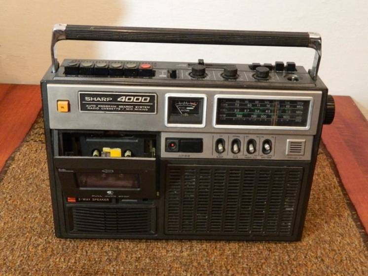Коллекционная радио-магнитола Sharp 4000 Gf-4010x Made In Japan 1979г.