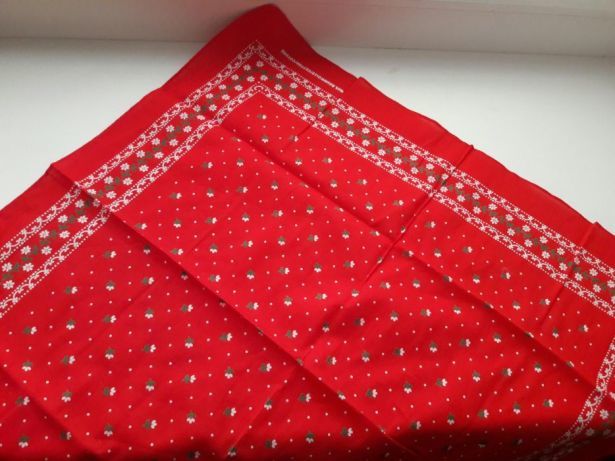 Красная косынка красный платок для дачи новая 100 % хлопок