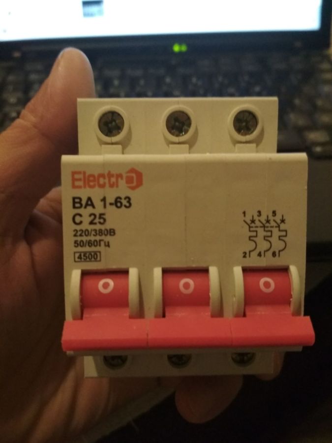 Автоматический выключатель ВА 1-63 4,5kA 25A 3P С Electro