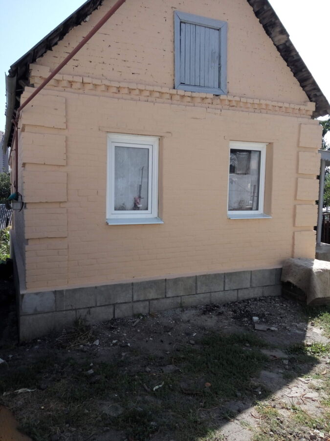 Продам дом отдельно стоящий в районе Стахановской проходной.
