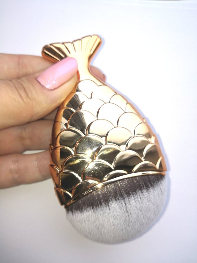 Кисть рыбка русалка для макияжа Gold/Grey 11 см