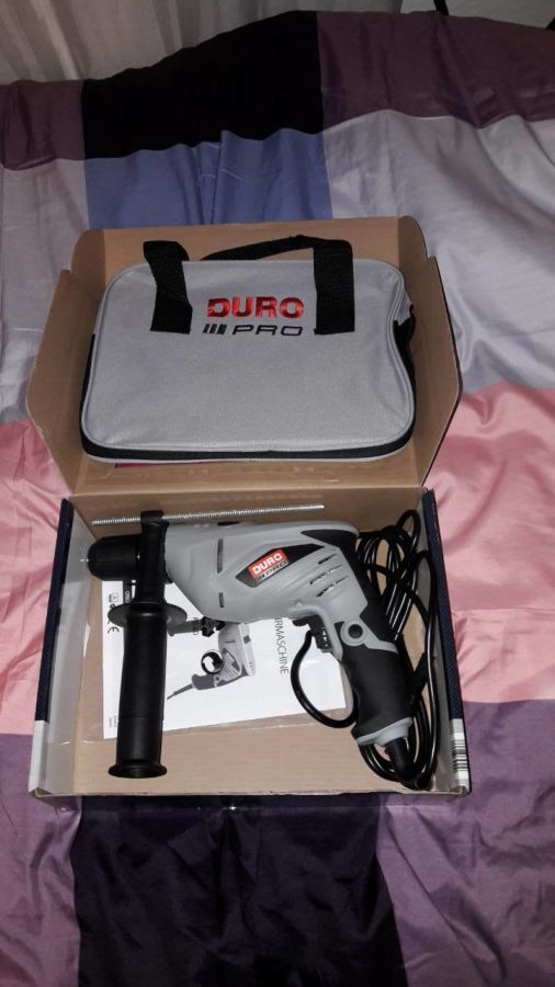 Ударная дрель Duro Pro 650W. электродрель с сумкой, новая ,Германия.