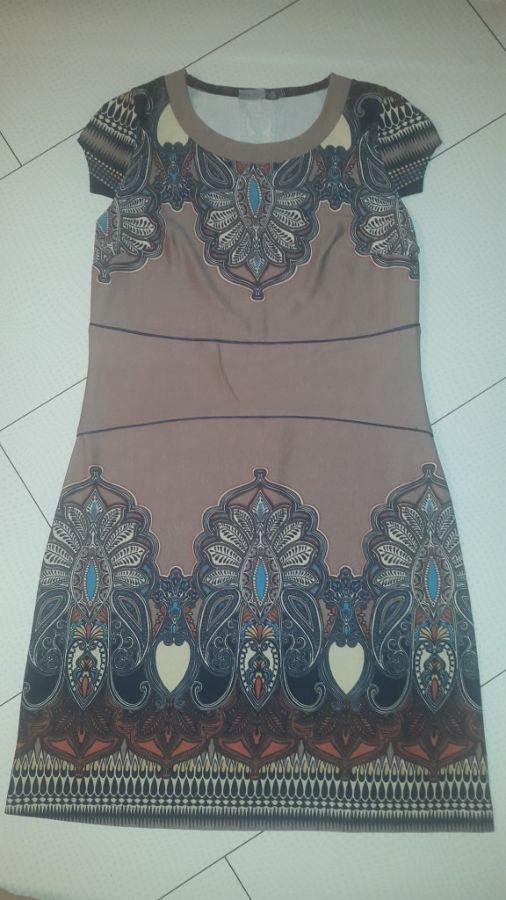 Стильное платье торговой марки Valeri Style, 50 размер