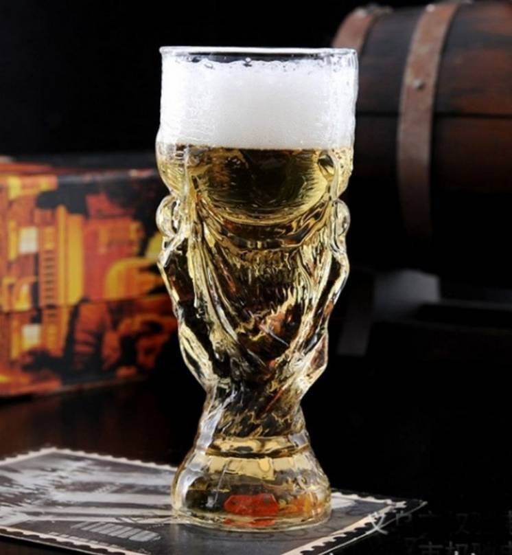 Бокал для пива в форме кубка мира по футболу 800мл