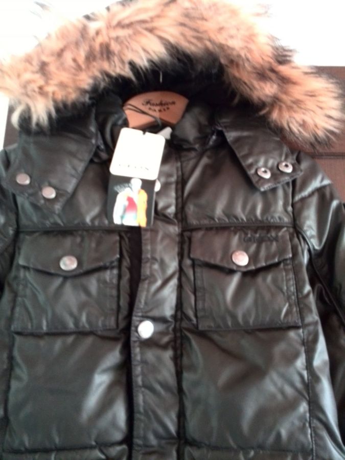 Курточка на мальчика итальянского бренда Geox на 4-5 лет(104-110 новая