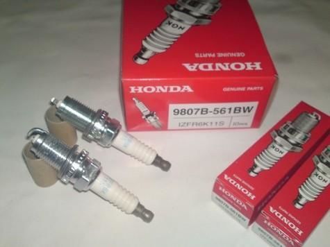 Свеча зажигания Honda 9807B561BW