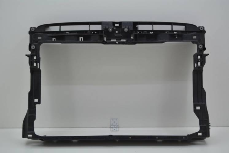 Передняя панель на Volkswagen Golf 7 2012-2017