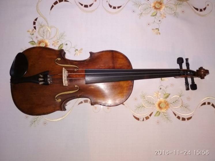 Продам старовинну скрипку зроблену в Німеччині після реставрації