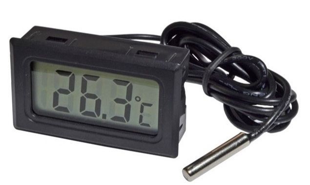 Цифровой термометр с выносным датчиком, Б210