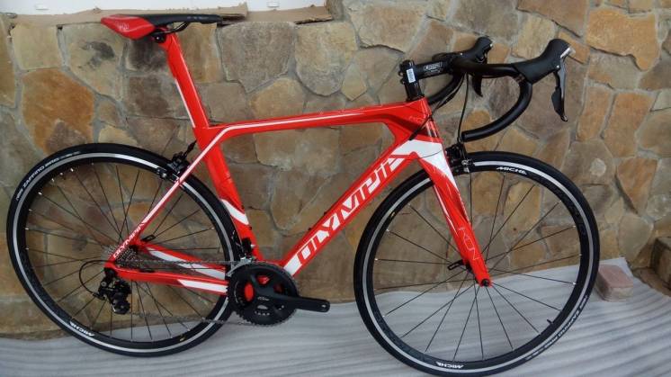 Новый карбоновый шоссейный велосипед Olympia Ikon