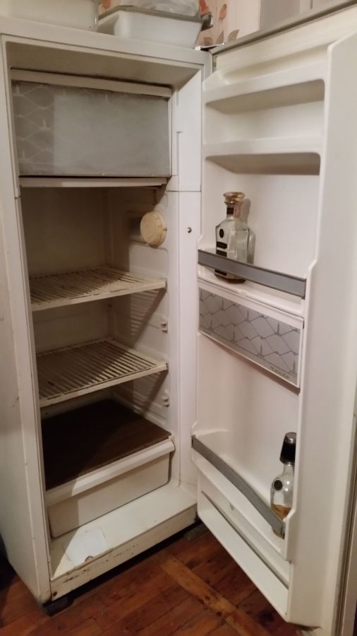 Продам холодильник б\у