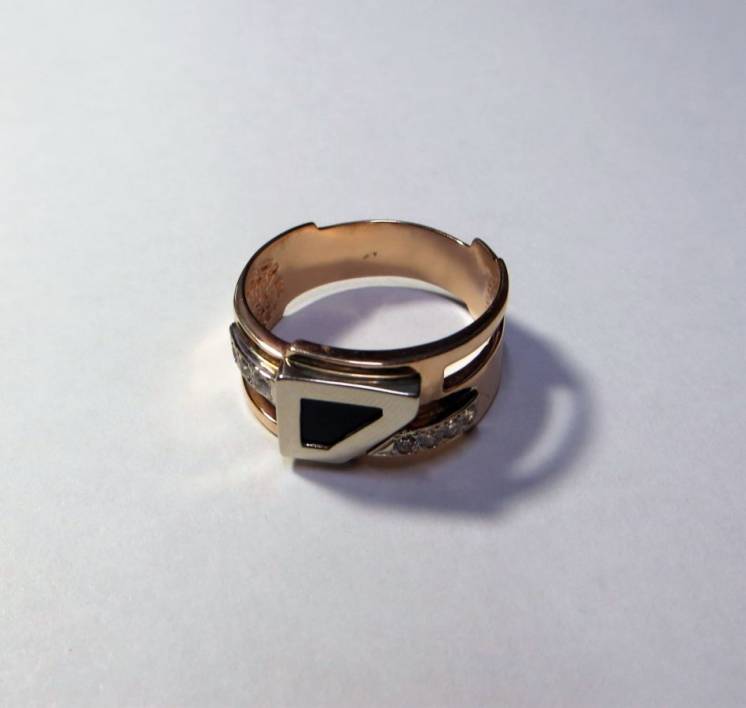 Золотой мужской перстень 21-го размера. 585 проба, Украина